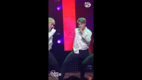 [MPD FANCAM] 161020 BTS - Blood Sweat and Tears (Jimin focus)