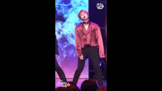 [MPD FANCAM] 161020 BTS - Blood Sweat and Tears (Jin focus)