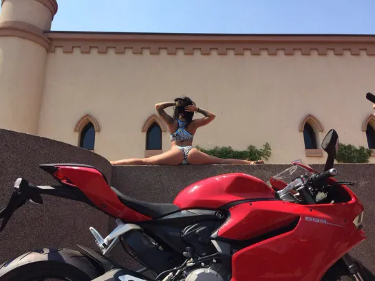 Biker Babe Tanechka Ozolina Kawasaki Ninja ZX-6R Motorcycle