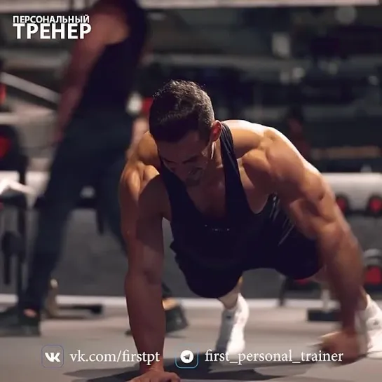 Тренировка груди Brian Decosta