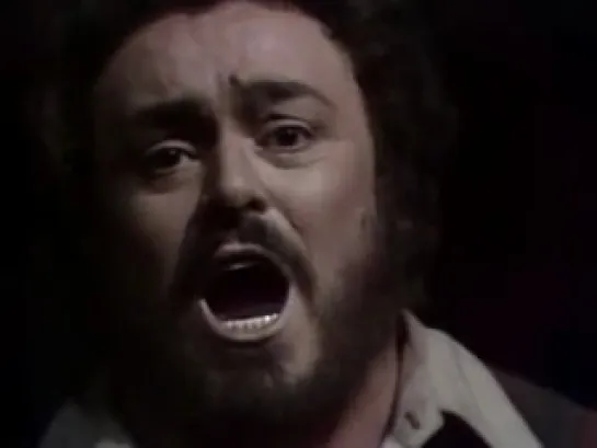 Luciano Pavarotti _ Una furtiva lacrima (Donizetti"L'Elisir d'Amore")