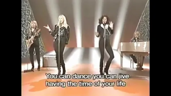 ABBA - Dancing Queen [Lyrics]