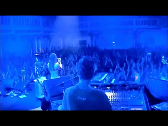 LAMB. Live At The Paradiso.Amsterdam.(13 & 14 September 2004).(01).