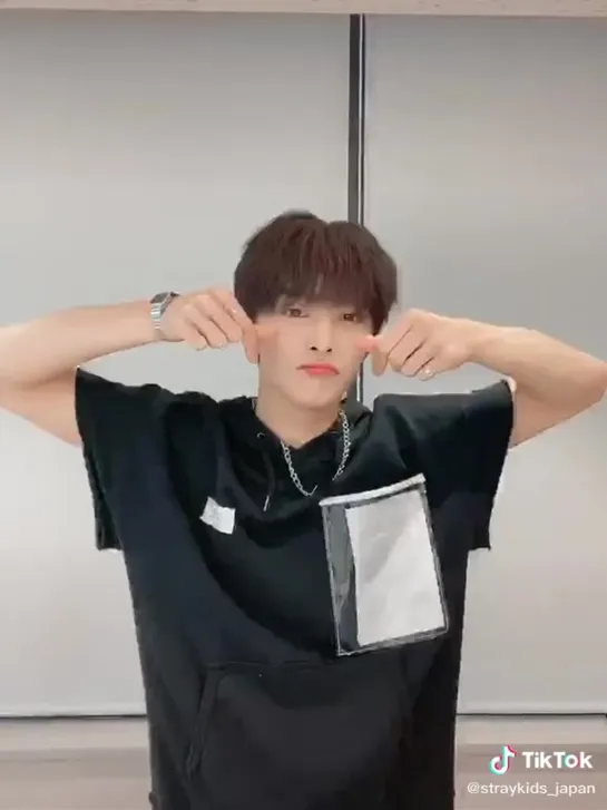 [200827] Stray Kids » TikTok (@.straykids_japan) »