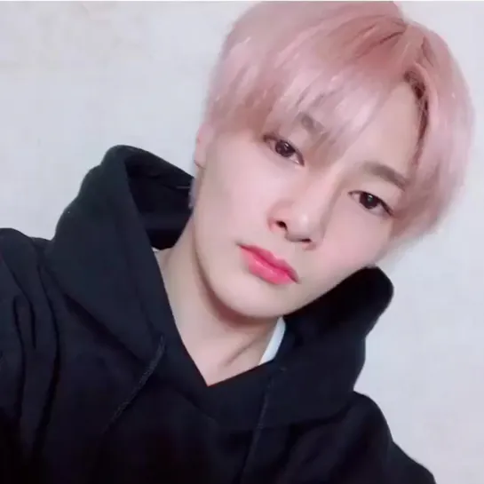 [191008] Stray Kids » IG (@.realstraykids) »