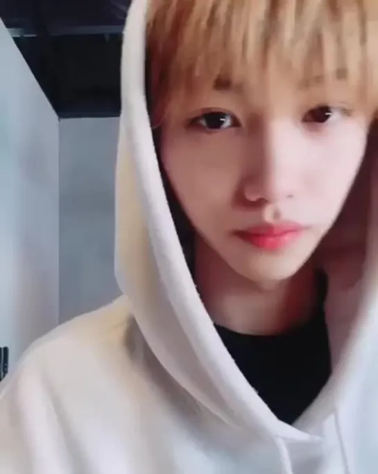 [190105] Stray Kids » Felix » IG (@.realstraykids)