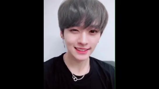 [180501] Stray Kids @ IG (@.realstraykids) -  Lee Know