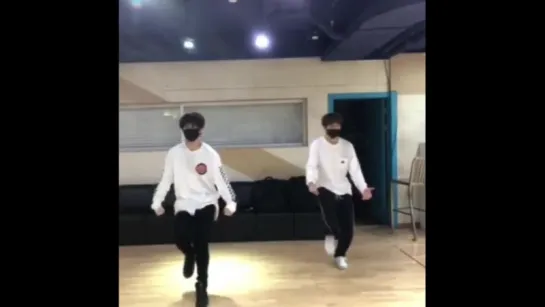 [180601] Stray Kids » Lee Know & Woo Jin » IG (@.realstraykids)