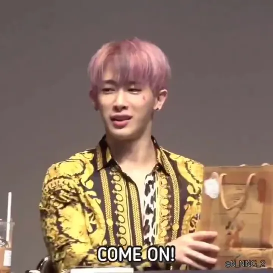 [VK][190309] MONSTA X fancam (Wonho focus) @ Gangnam Fansign