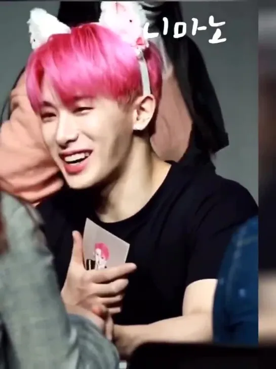 [VK][190302] MONSTA X fancam (Wonho focus) @ Gangnam Fansign