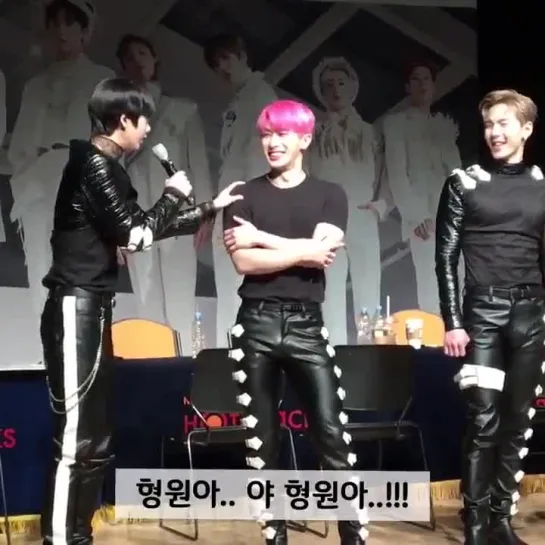 [VK][190302] MONSTA X fancam (Wonho focus) @ Gangnam Fansign