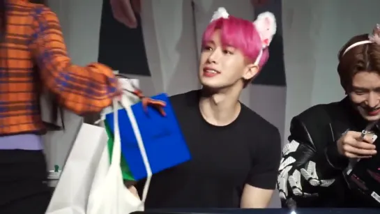 [VK][190302] MONSTA X fancam (Wonho focus) @ Gangnam Fansign