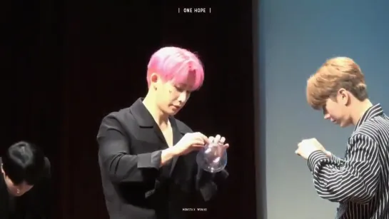 [VK][190224] MONSTA X fancam (Wonho focus) @ Yeongdeungpo Fansign