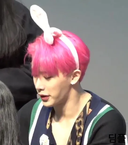 [VK][190221] MONSTA X fancam (Wonho focus) @ Synnara Fansign