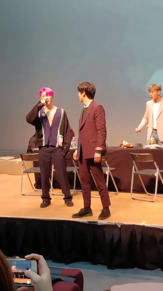 [VK][190221] MONSTA X fancam @ Synnara Fansign