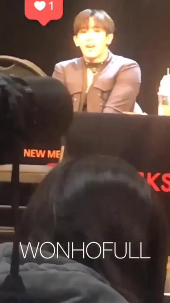 [VK][180407] MONSTA X fancam (Wonho focus) @ Gwanghwamun Fansign