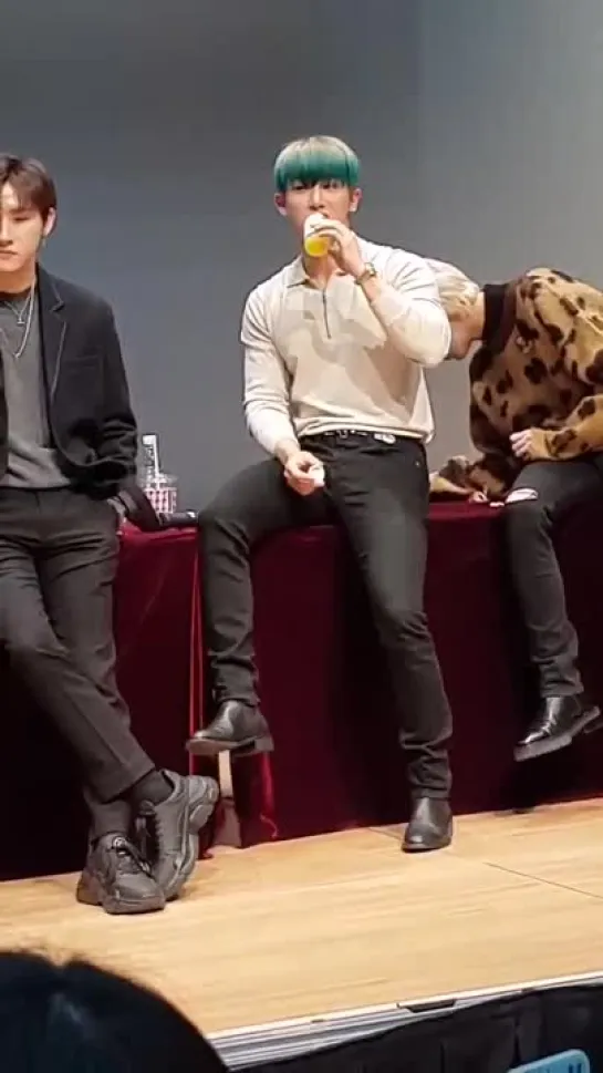 [VK][181215] MONSTA X fancam (Wonho focus) @ Gimpo Fansign