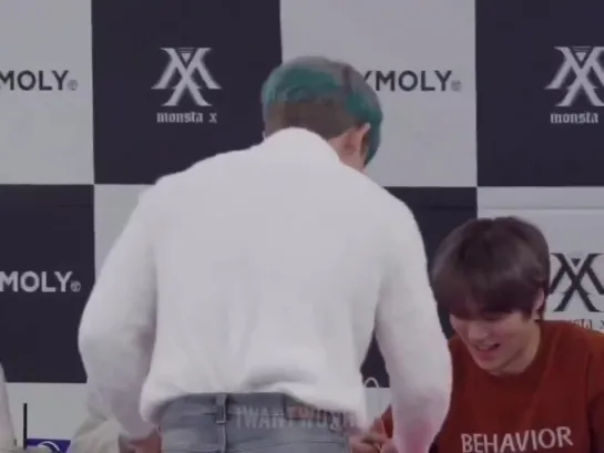 [VK][181216] MONSTA X fancam (Wonho focus) @ TONY MOLY Fansign