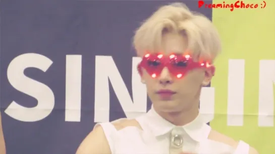 [VK][160605] MONSTA X fancam (Wonho focus) @ Myeongdong Fansign