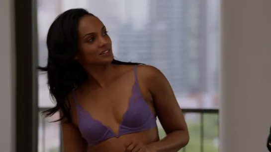 Mekia Cox Sexy - Chicago Med (2017) s03e01 (1080p)