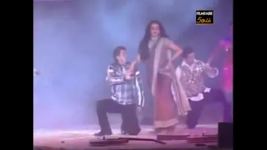 Rekhas performance at 50th Filmfare Awards 2004 (2005)