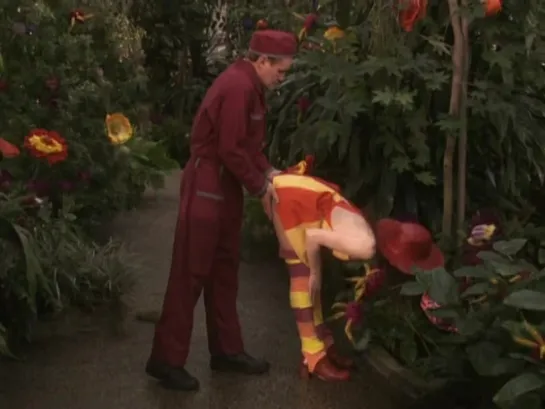 Lexx s03e09 Garden