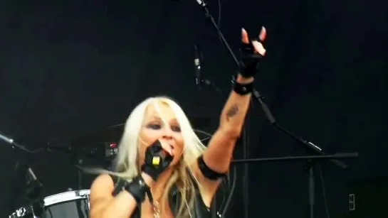 DORO - Raise Your Fist In The Air (Official Music Video) Aug. 3, 2012 ᴴᴰ.