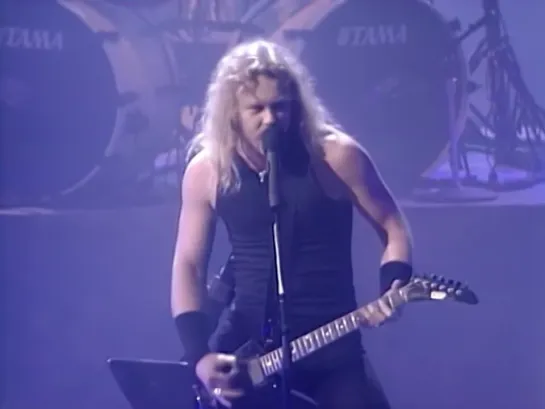 Metallica - Enter Sandman (Video Music Awards, Universal City, CA) Sept. 5, 1991 ᴴᴰ.