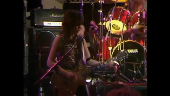 GIRLSCHOOL - Play Dirty Live (Recorded At Camden Palace Theatre, London, 7 December, 1984)(58') ᴴᴰ.