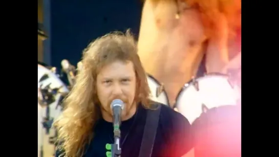 Metallica - Enter Sandman (Live At Wembley Stadium, London, England, April 20, 1992)[1080p].