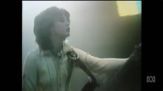 Suzi Quatro - Tear Me Apart (rage) 1977 [1080p].