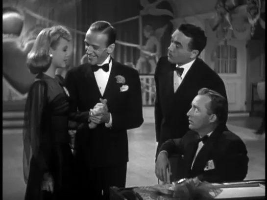 Bing Crosby Fred Astaire - Holiday Inn 1942 BW in english eng