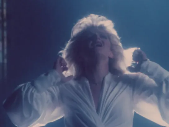 Bonnie Tyler - Total Eclipse Of The Heart (Official Video) 1983 [1080p].