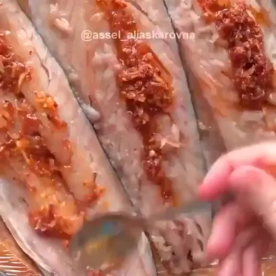 СКУМБРИЯ В ДУХОВКЕ⁣ 🐟 crev,hbz d le[jdrt⁣ 🐟