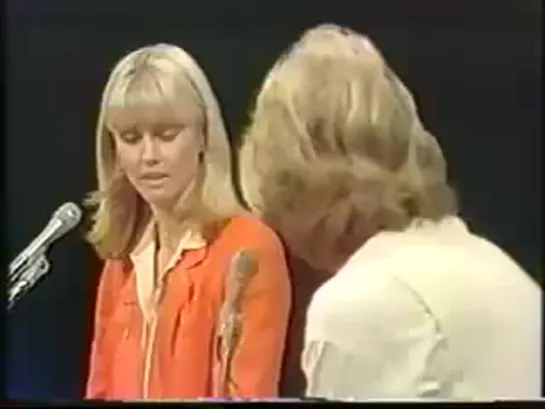 ABBA, Olivia Newton-John & Andy Gibb sing Beach Boys' songs