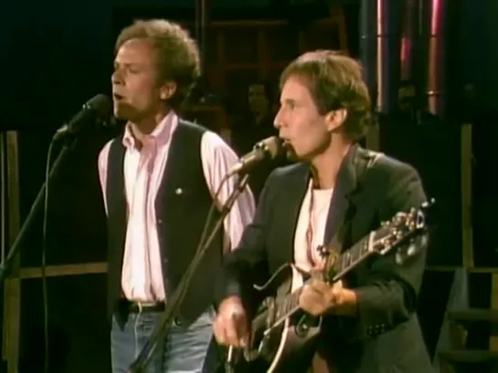 Simon and Garfunkel - Wake Up Little Suzie