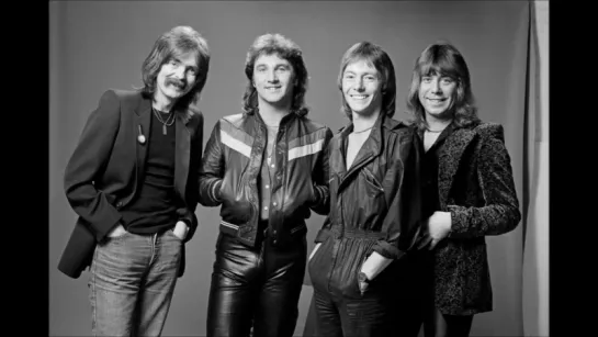 Smokie  -  In The Middle Of A Lonely Dream