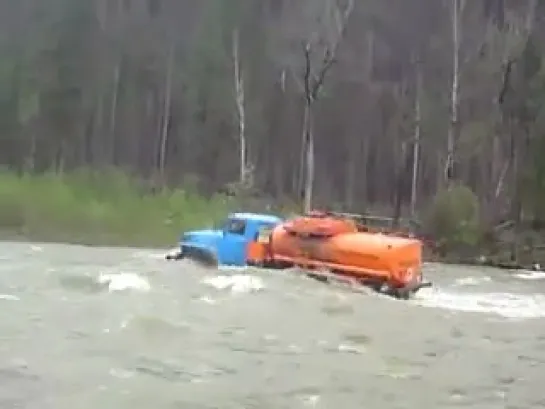 Russian trucks at their best.Российские грузовики в лучшем виде.