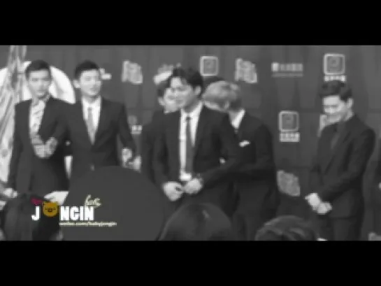 [FANCAM] 130414 EXO @ 13th Annual Billboard Music Festival / Red Carpet