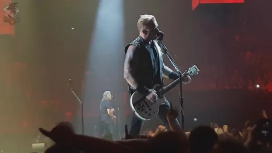 METALLICA - Creeping Death (live in Paris 08/09-2017)