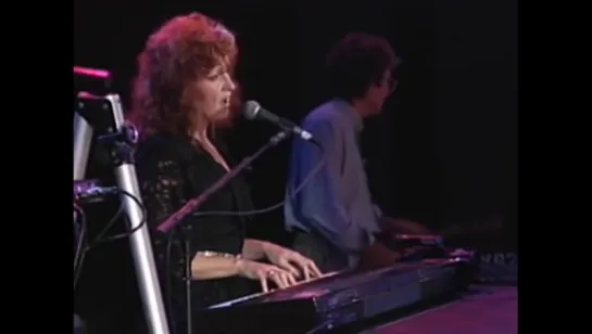 Bonnie Raitt - Full Concert - 11⁄26⁄89 - Henry J. Kaiser Auditorium (OFFICIAL)