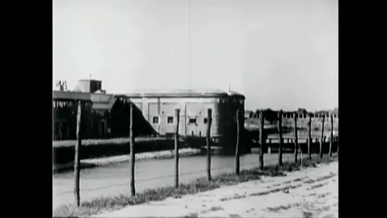 Nazi Concentration Camps (фильм американского обвинения в Нюрнберге) 720p