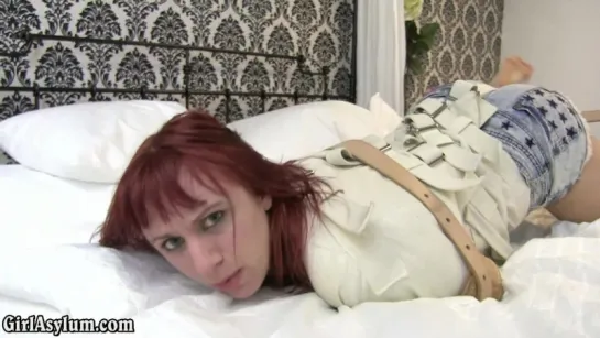 Lola – wild bedroom struggles