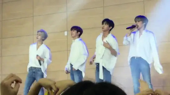 [VK][180611] MONSTA X fancam - Trespass @ School Attack 2018