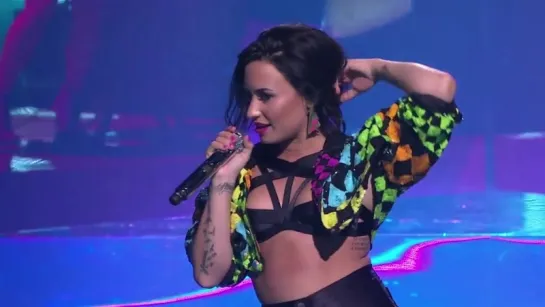 Demi Lovato - Cool For The Summer (Live on The Voice Australia 2015)