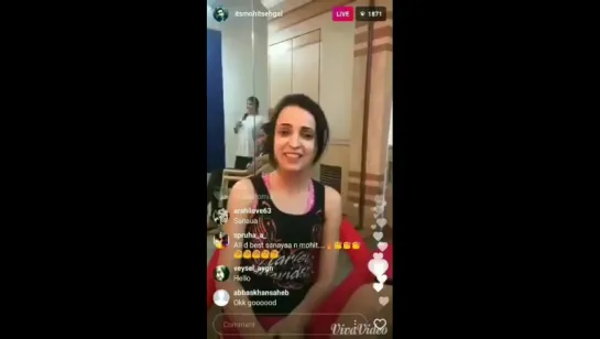 Monaya Live chat in Insta  😁