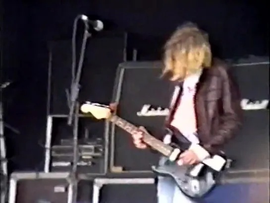 23.08.1991 - Reading Festival, UK - AMT#2 (480p)