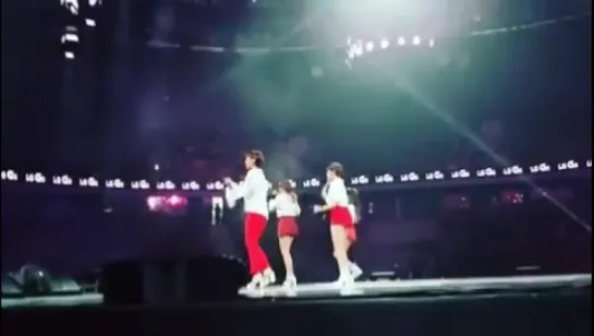 [PERF] 170603 TAHITI - Blow my speakers out @ LG G6 Concert in Almaty Arena (cr. saya_lim)