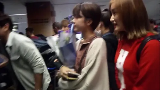 [AIRPORT] 161001 TAHITI @ Borispol Airport, Ukraine [cr. Аня Борисенко]