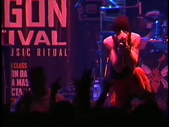 Linkin Park - Crawling (Live at The Dragon Festival) [Angle 3 - WIDE] [Frat Party at the Pankake Festival - DVD, 2001]